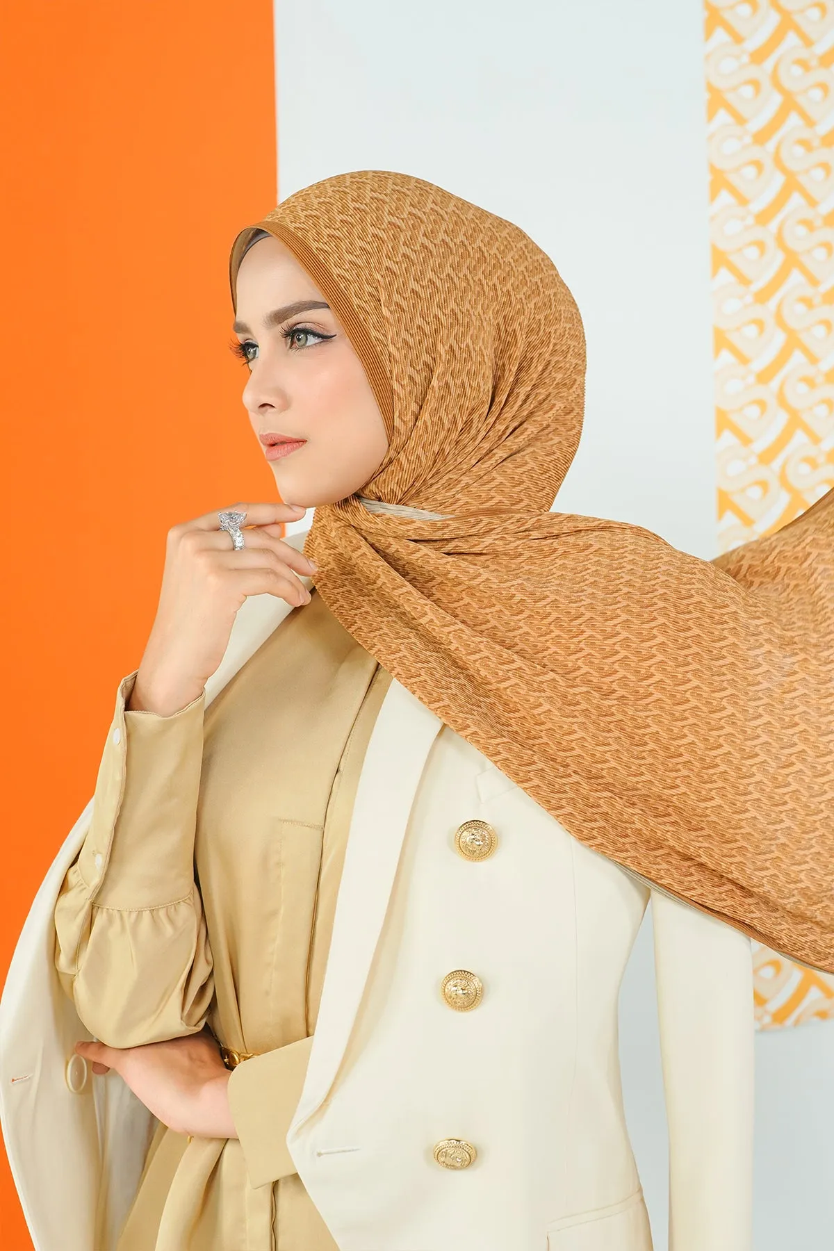 Bimu Pleated Shawl - Gold Brown