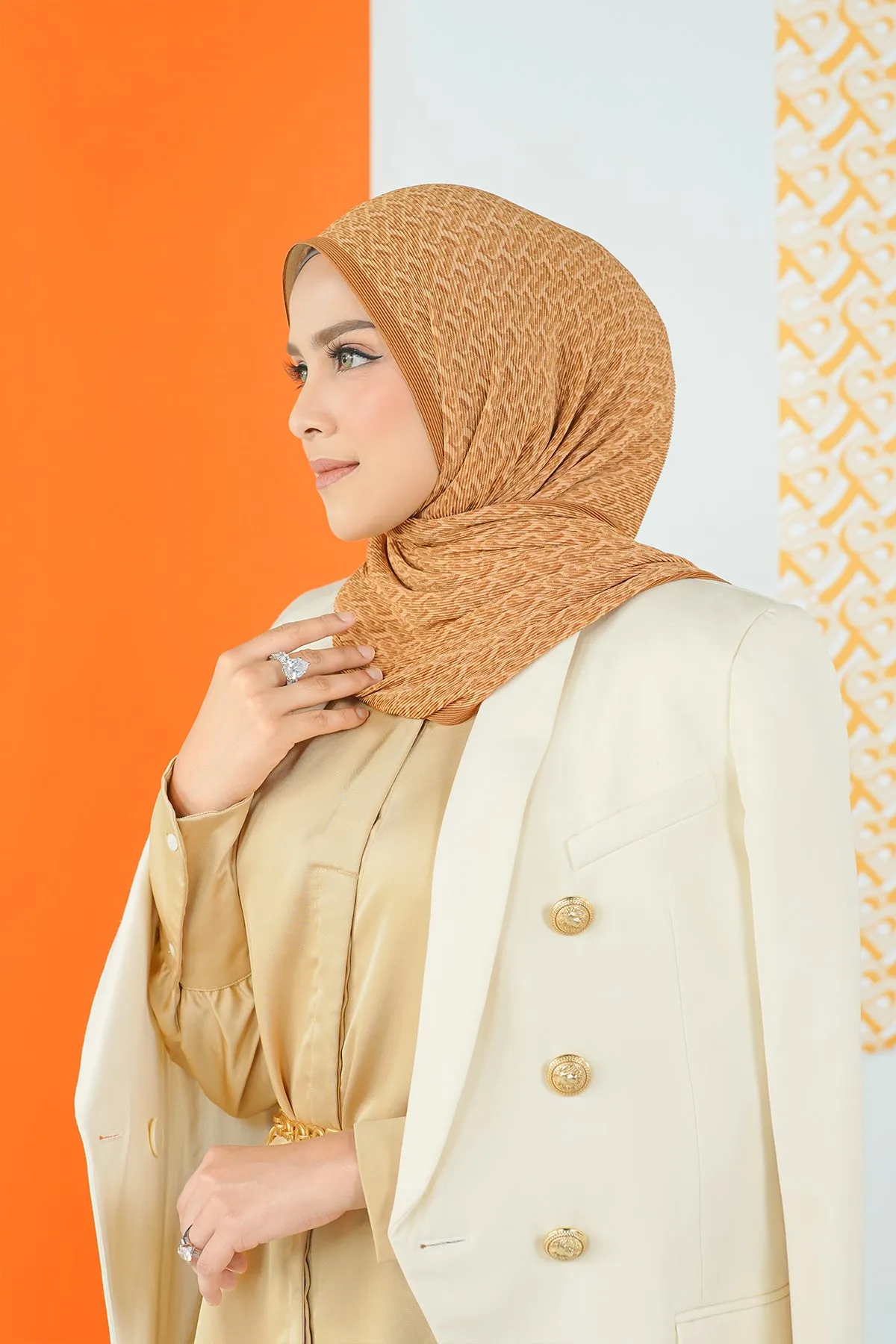 Bimu Pleated Shawl - Gold Brown