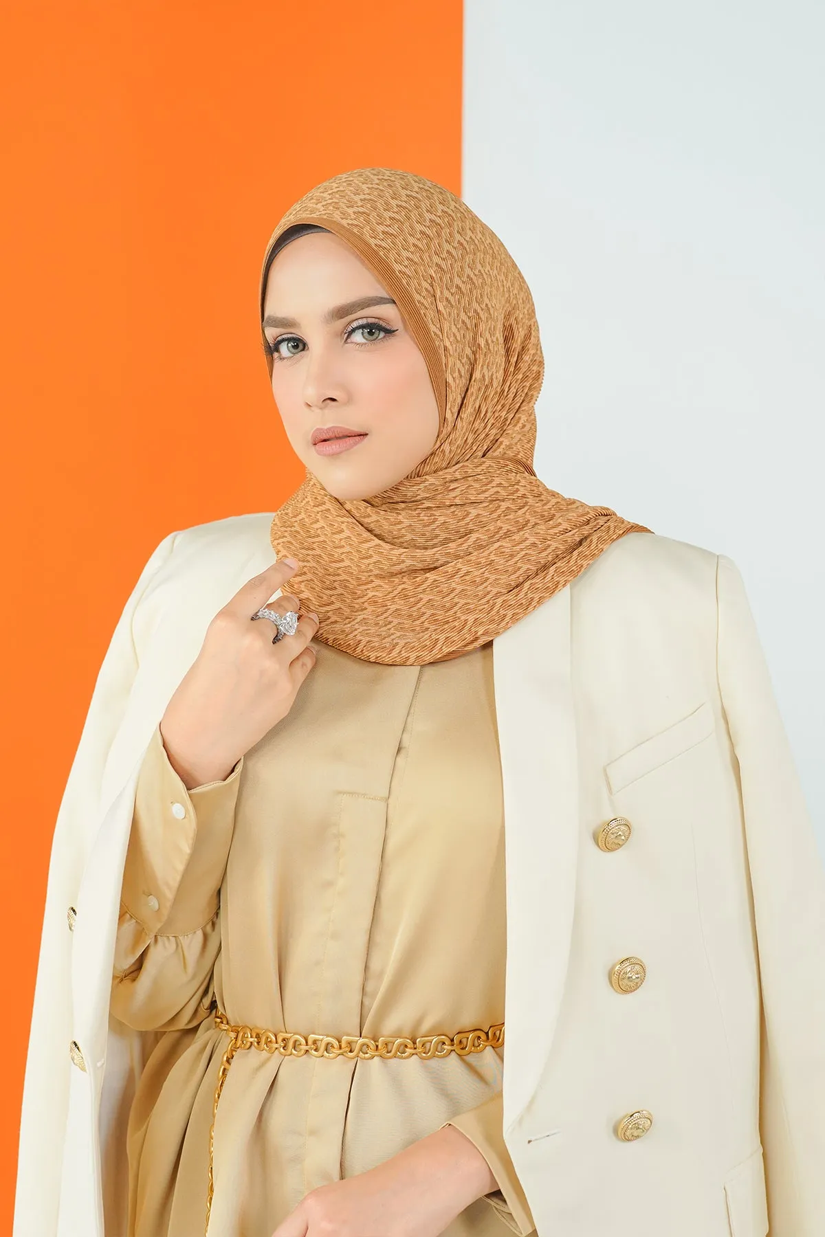 Bimu Pleated Shawl - Gold Brown