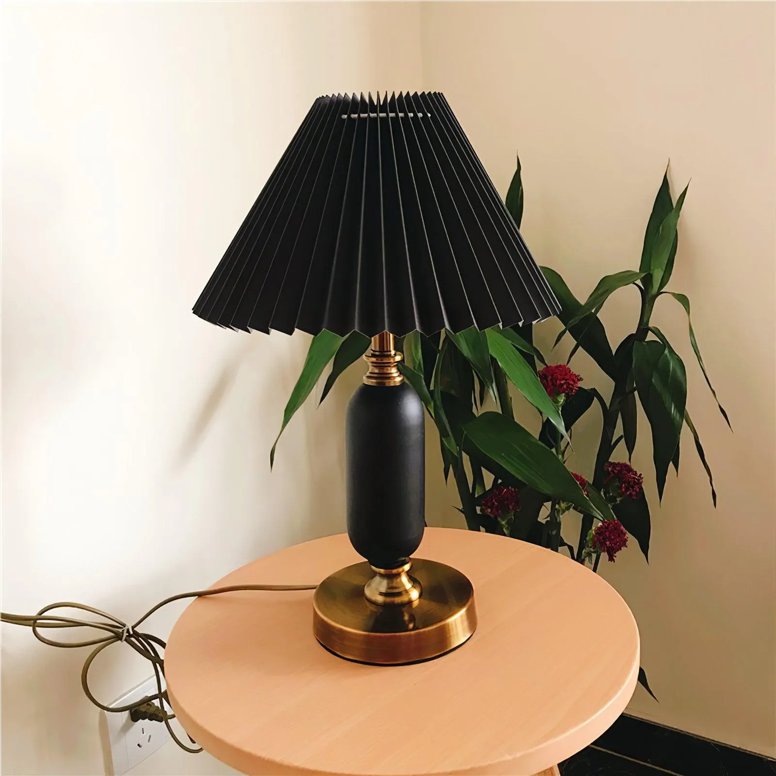 Classic Antique Table Lamp