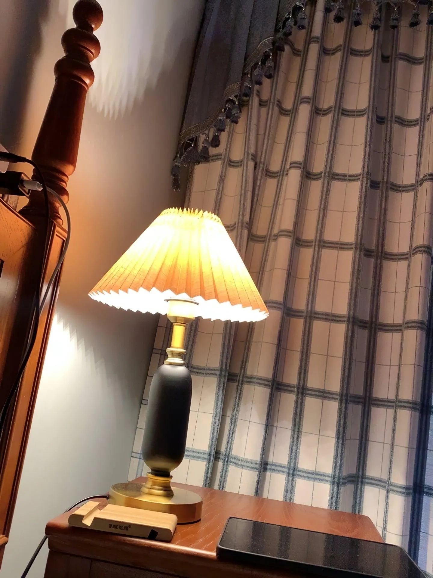 Classic Antique Table Lamp