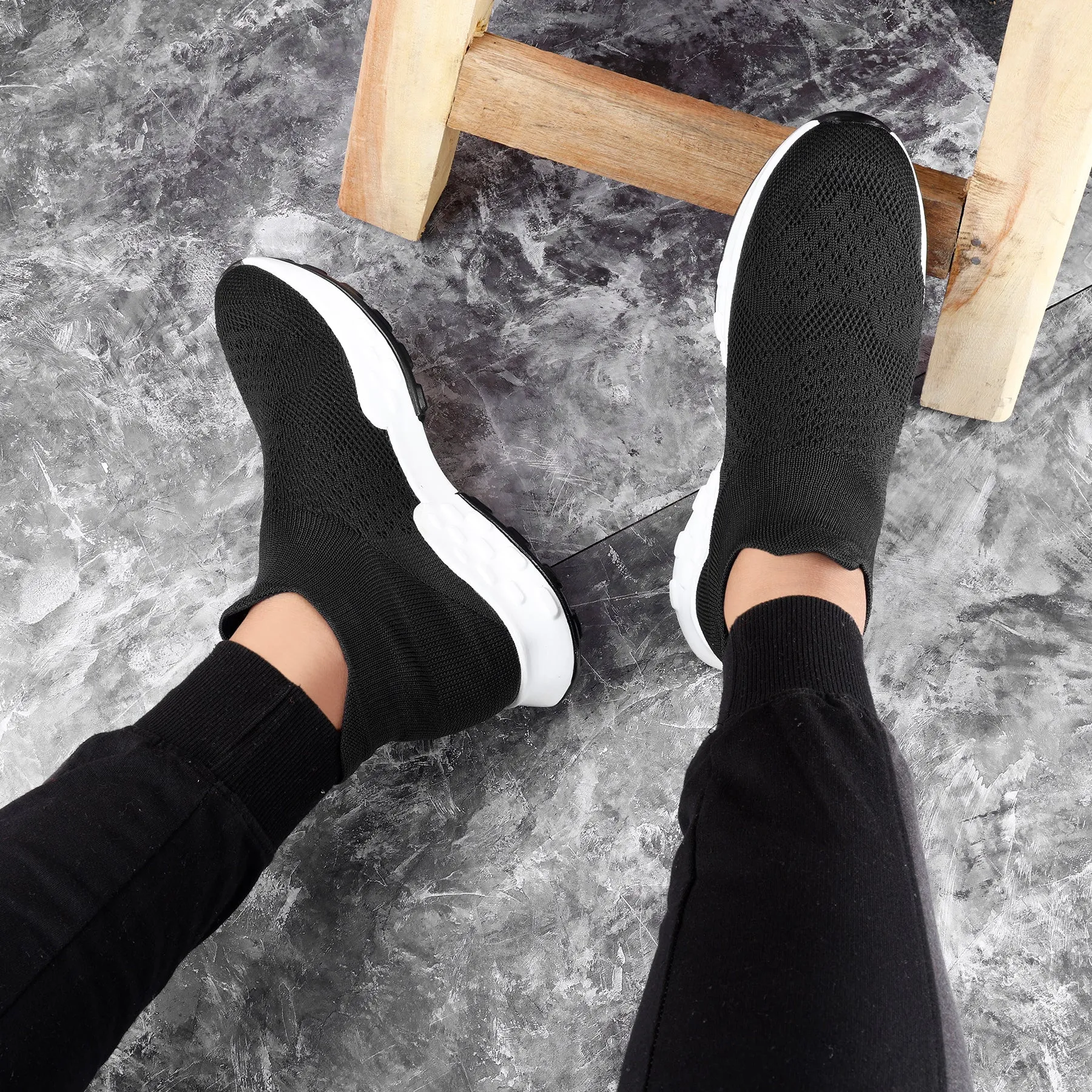 Men's Knitted Fabric Material Casual Sports Socks Shoes For Men