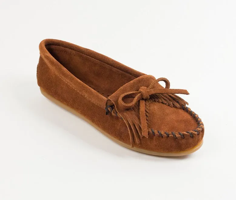 Minnetonka Women's Brown Kilty Hardsole